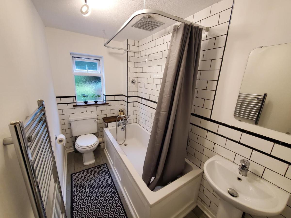 5 Bedroom, Recently Renovated House Close To Hastings Beach Extérieur photo