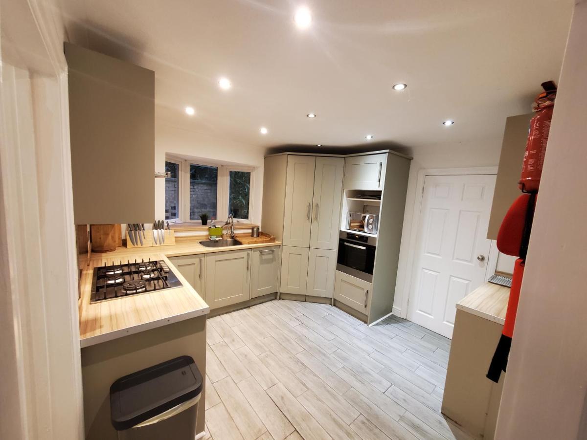 5 Bedroom, Recently Renovated House Close To Hastings Beach Extérieur photo