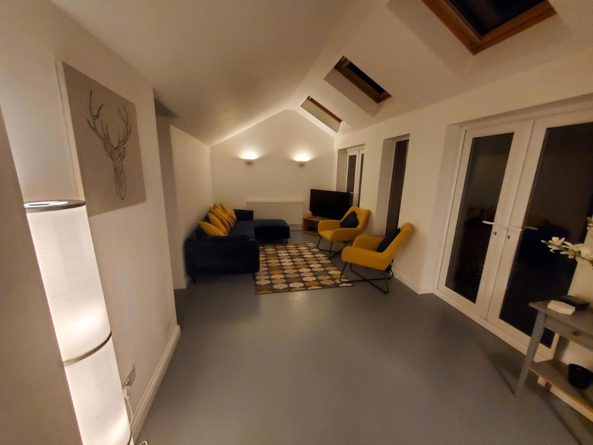 5 Bedroom, Recently Renovated House Close To Hastings Beach Extérieur photo